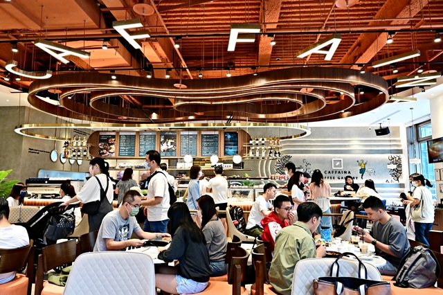 內湖咖啡廳：卡啡那內湖啟航館 Caffaina Coffee Gallery，店內多種甜點能吃必吃舒芙蕾，有插座又不限時咖啡廳-捷運港墘站 @yass集合啦！
