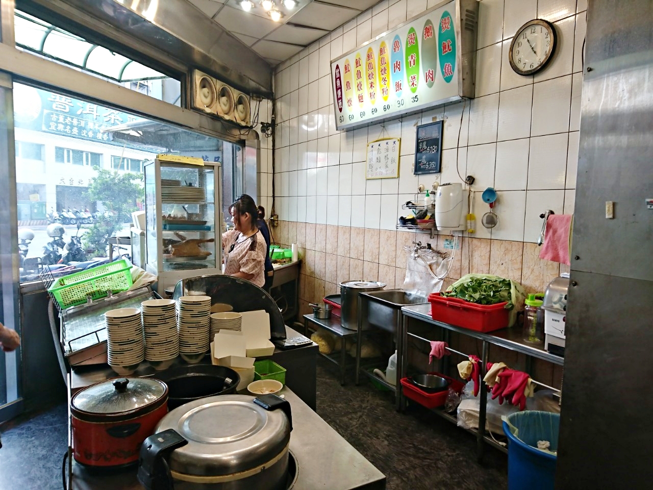 三重美食：阿堡魷魚羹三重老店，湯頭吃的到筍乾香氣 @yass集合啦！