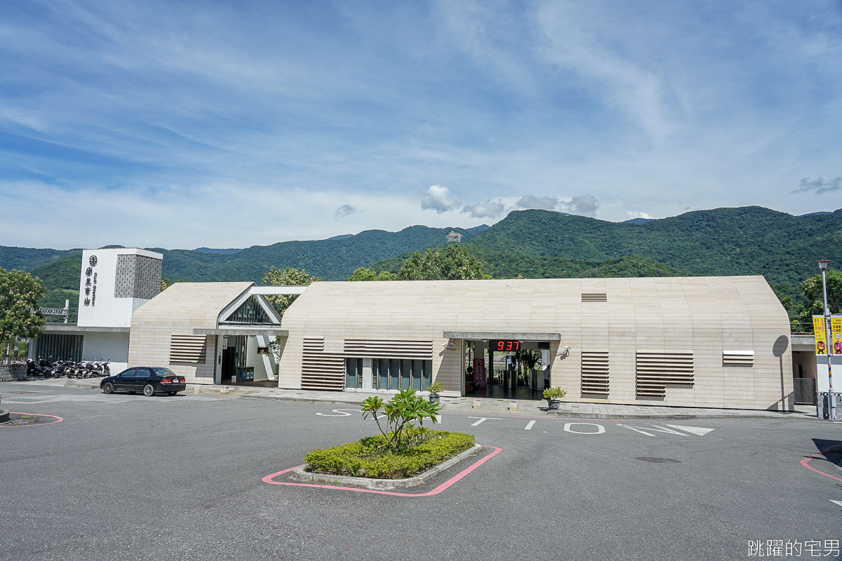 [花蓮名產]富里玉山餅舖-在地人中秋節必吃小月餅 平日有販售 古早滋味令人想念 中秋節限定綠豆沙牛奶餅 數量有限 富里火車站旁可以買到  富里美食 @yass集合啦！