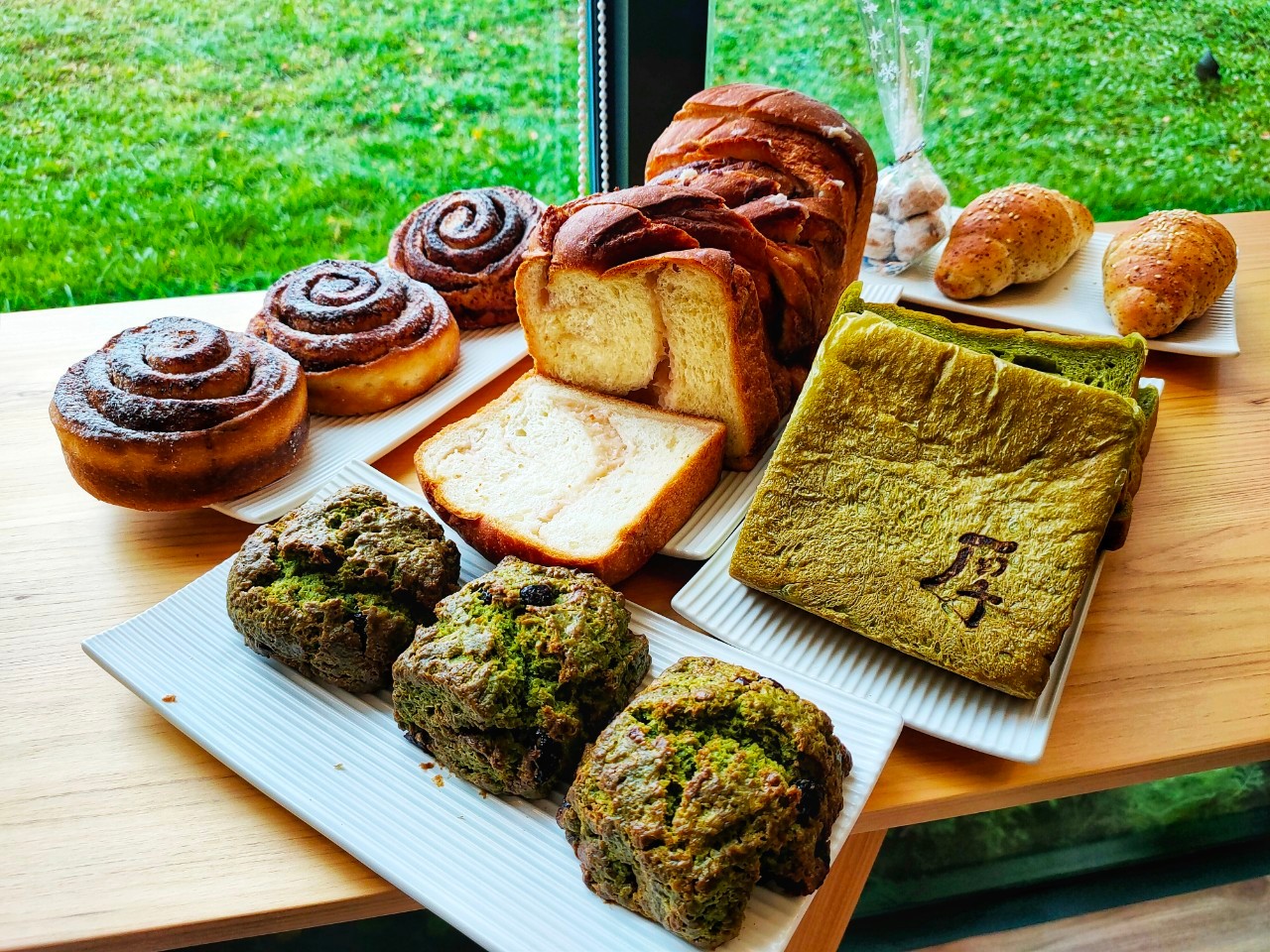 桃園平鎮美食-厚冶Bakery&Cafe-隱藏在小巷子面的世外桃源，柚香抹茶吐司跟司康都好好吃 @yass集合啦！