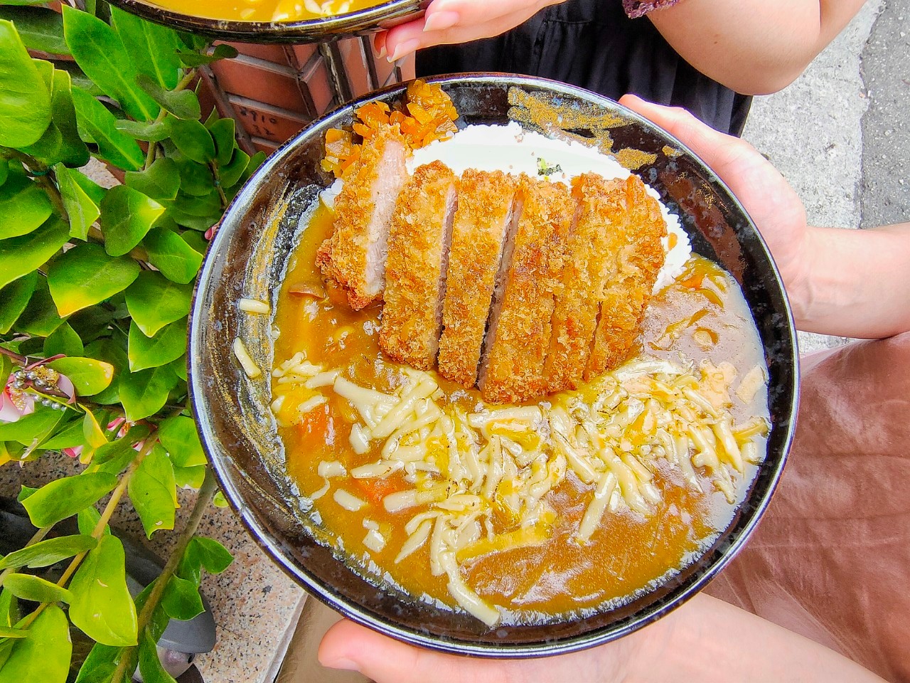 桃園中壢美食-靜岡咖哩-一天限量150份的百元平價咖哩，鱈魚肝咖哩有獨特性 @yass集合啦！