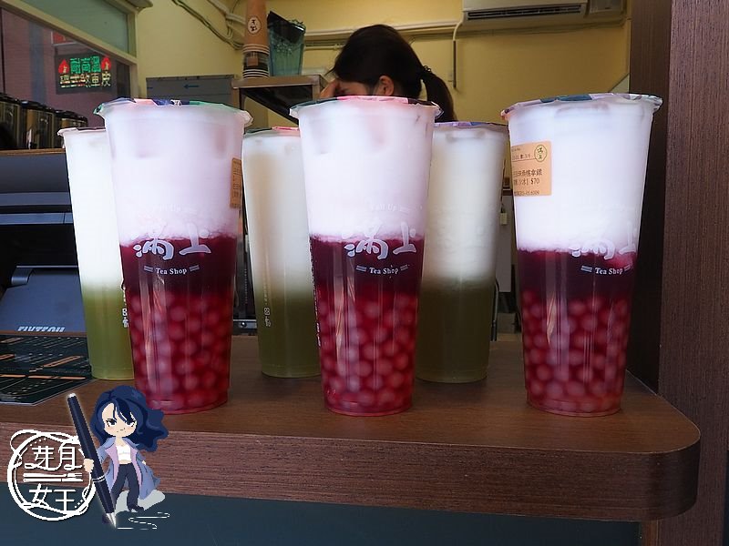 桃園中壢美食-滿上仙草茶飲專賣店-咀嚼系女孩看過來，八種配料四合一，滿滿配料吃的好過癮哦！！  （邀約） @yass集合啦！
