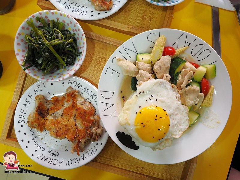 桃園蘆竹美食-南竹路一段67號-沒有招牌的超人氣早餐店，大份量又超平價好吃，幾乎每天都要排隊 @yass集合啦！