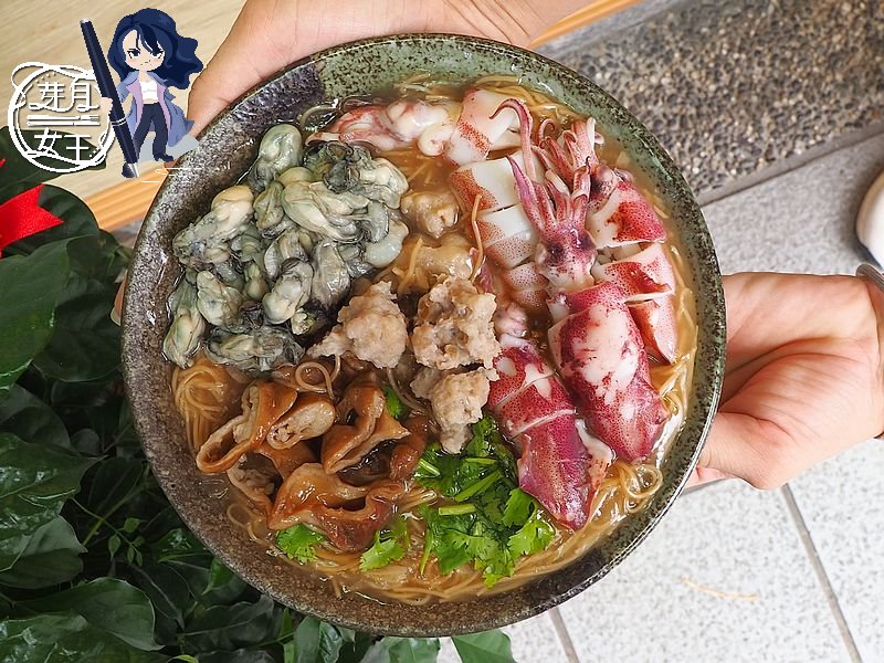 桃園區美食-麵線閣-超浮誇的麵線又一家，還有滿滿溏心蛋，清秀老板娘是正妹！ @yass集合啦！
