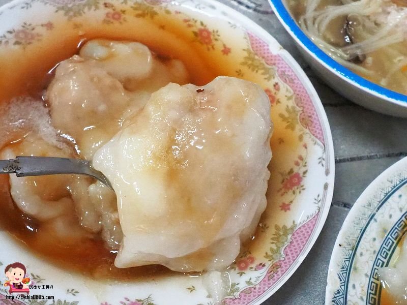 台南西港區美食-阿得肉圓-肉圓一顆只要5元，肉焿湯15元，傳統早市的經濟奇蹟 @yass集合啦！
