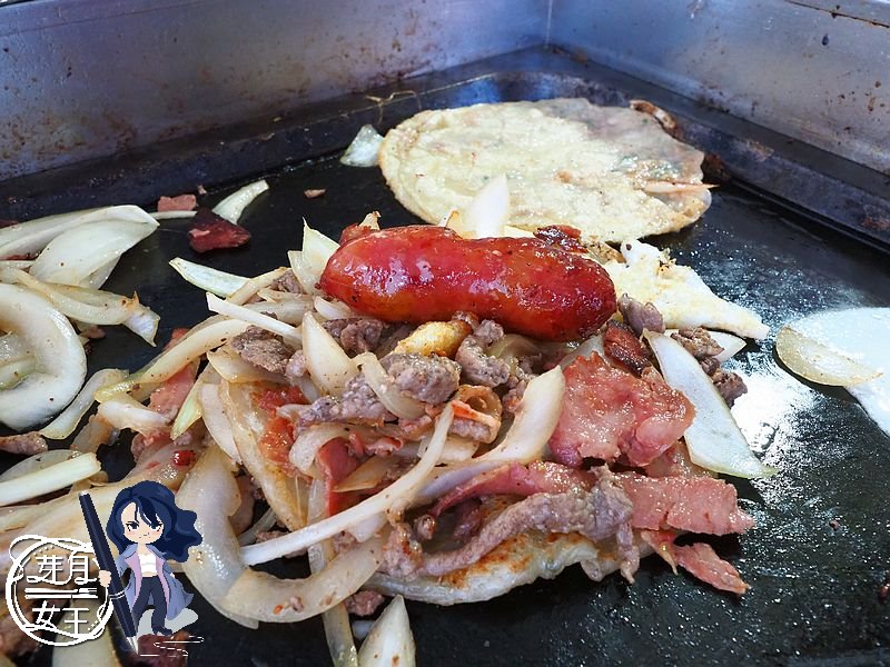 桃園大園美食-香酥拉餅-菓林黃昏市場45元超爆料拉餅，20年來始終沒漲價，在地人的超狂下午茶 @yass集合啦！