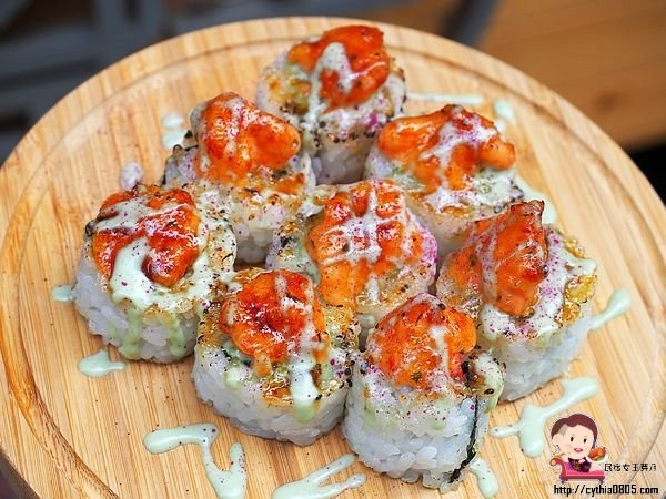 桃園巷弄美食-輕.壽司-8貫創意壽司只賣你80元，輕爽好吃一定要預約 @yass集合啦！