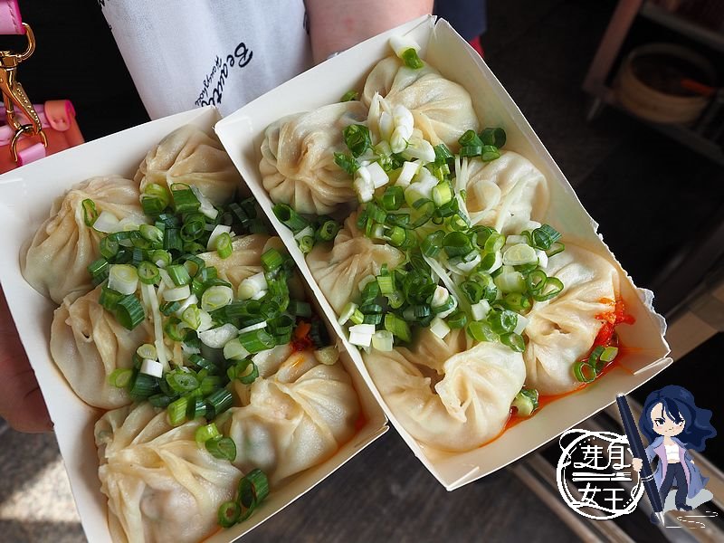 桃園中壢美食-一統湯包-隱藏在檳榔攤裡面的巨型湯包，一咬下去就爆汁啊！！！ @yass集合啦！