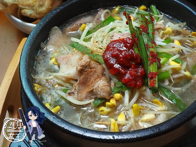 桃園中壢美食-Garden 313-來自釜山老奶奶的豬肉湯飯，青蔥炸雞配甜醬好吃耶  （邀約） @yass集合啦！