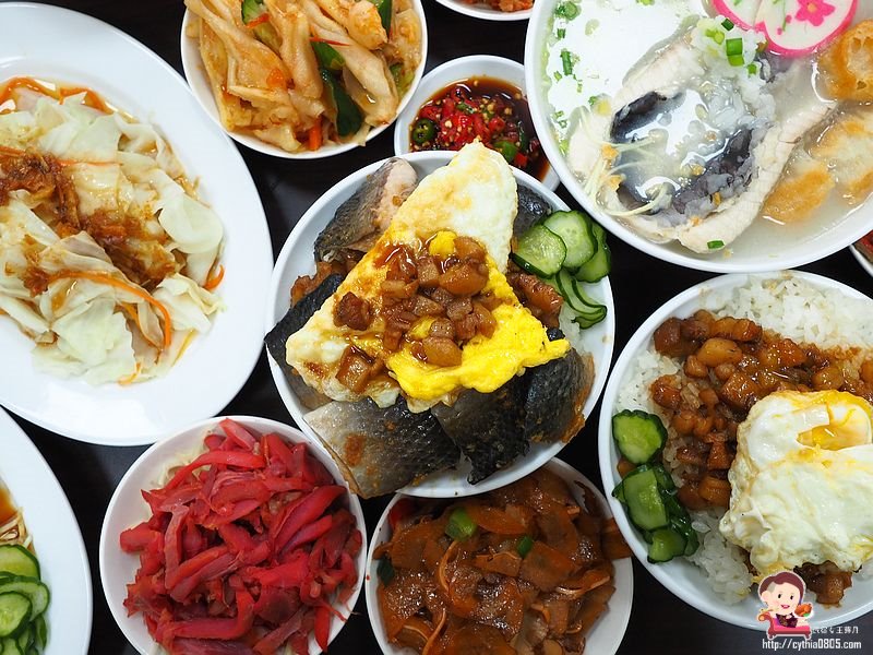桃園平鎮美食-台南肉燥飯-霸氣虱目魚皮山蓋飯很驚人，在這裡找到我要的台南味  (邀約) @yass集合啦！