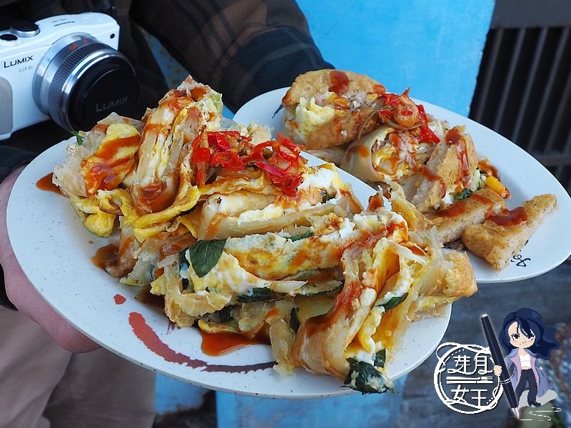 桃園大園美食-合家早餐-國小旁的熱門早餐點，三蛋蛋餅配上小魚乾辣椒，絕配 @yass集合啦！