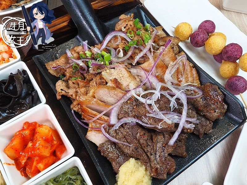 新竹湖口美食-牛柒丼食堂-這也太勁爆了，鐵鍬上面堆了滿滿的四種肉，肉食鬼快衝  (邀約) @yass集合啦！