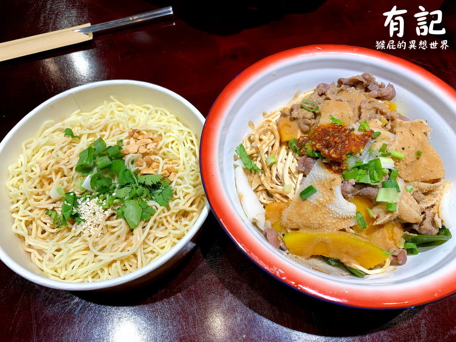 有記麻辣燙｜台中新開幕餐廳，北京麻辣燙專賣店，環境很有特色有穿越古裝劇的感覺 @yass集合啦！
