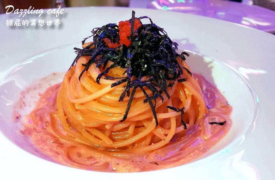 【台北東區】Dazzling Cafe蜜糖吐司！明太子義大利麵濃郁好吃！還有每日限量15個蜜糖甜甜圈！ @yass集合啦！